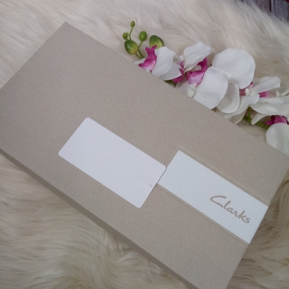 Clarks Gracelin Gemma Leather Flats Cushion 8.5 - Picture 3 of 16